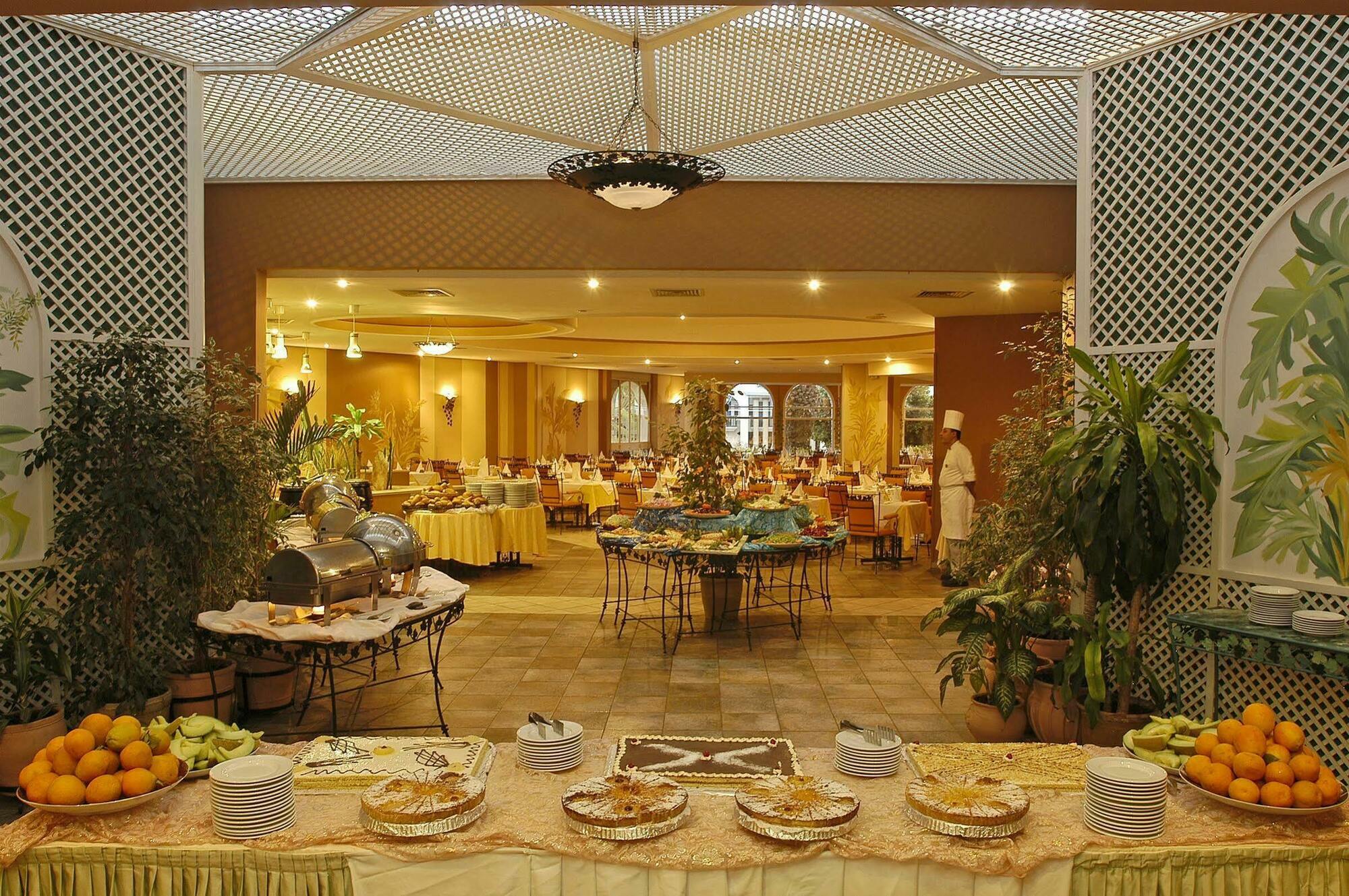 Tui Suneo Kenzi Europa Agadir Zewnętrze zdjęcie The restaurant at the hotel